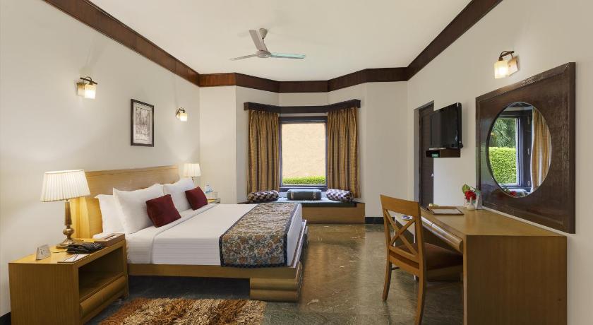 The Riverview Retreat Corbett by Leisure Hotels