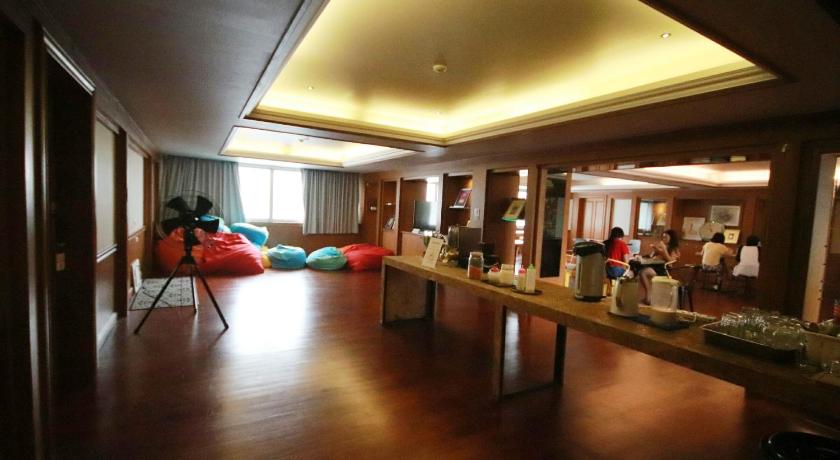 バンコク Glur Central Pratunam 2つ星 ホテル 外観