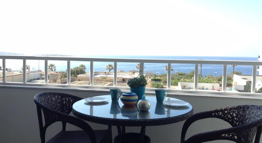 Seafront Apartment With Pool photo