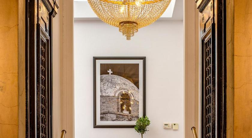 Art Pantheon - Suites & Apartments - image 5
