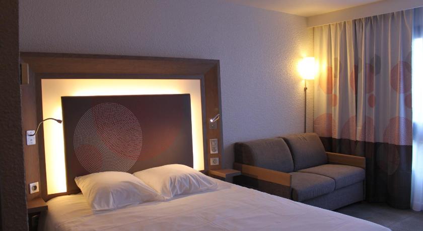 Novotel Amboise photo