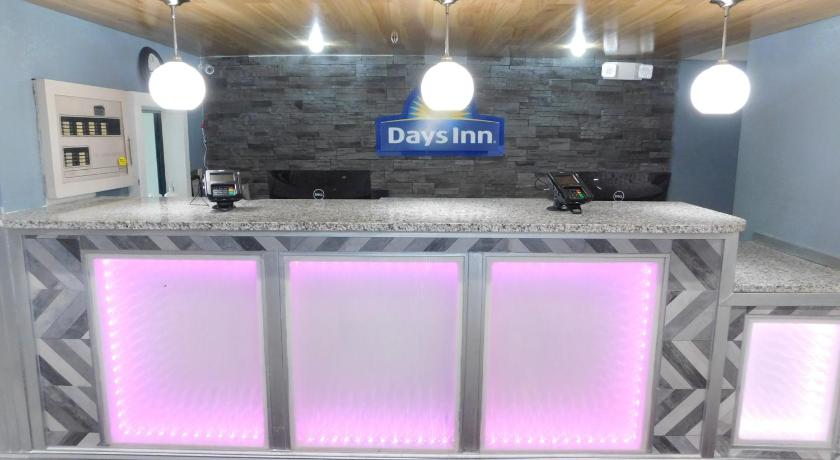 Days Inn by Wyndham Des Moines-West Clive