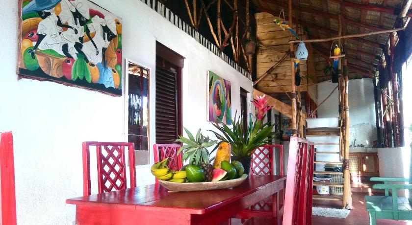 Hostel La Ballena Backpacker — Hotel in Las Galeras