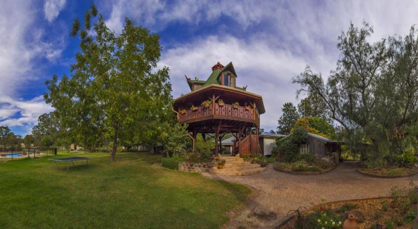 Pilliga Pottery Creative Farmstay — Hotel in Dandry