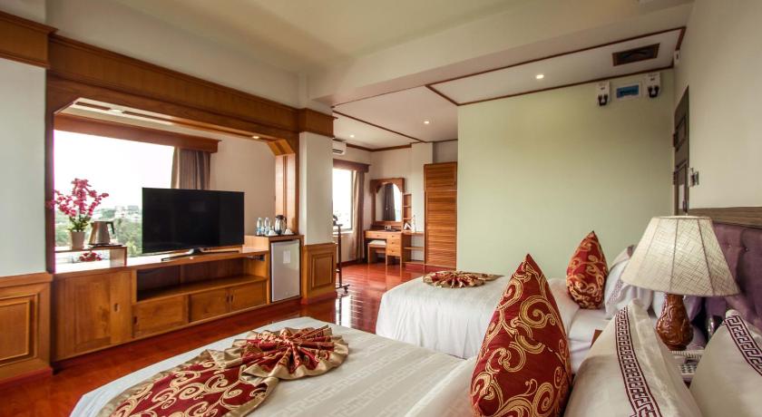 Sakura Princess Hotel - image 10