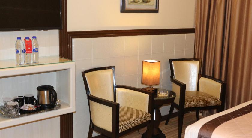 Image of Deluxe Suite with Balcony 17