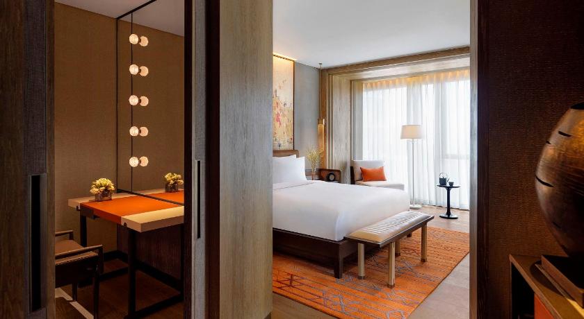 Image of Grand Suite King Room 1