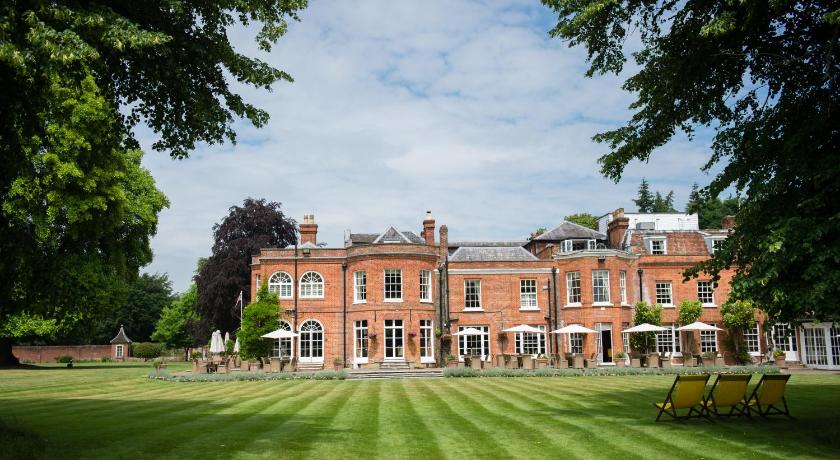 Royal Berkshire photo