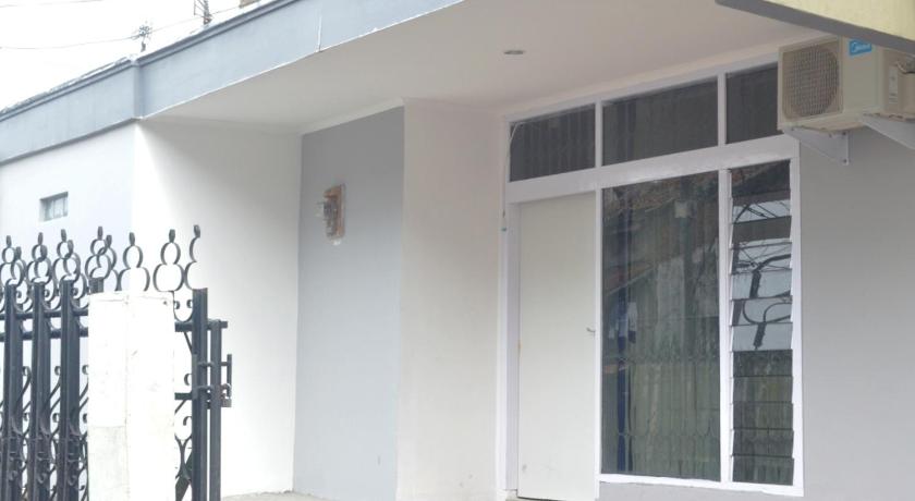 Cihampelas Homestay — Hotel in Bandung