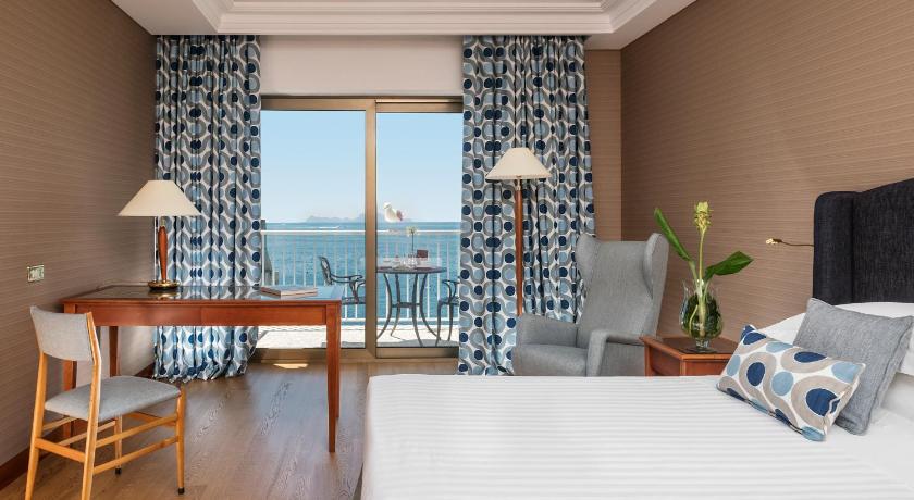 Image of Superior Double or Twin Room with Sea View 4