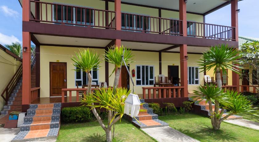 Sleep In Lanta Resort - image 23