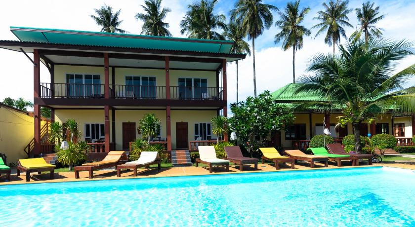 Sleep In Lanta Resort - image 13