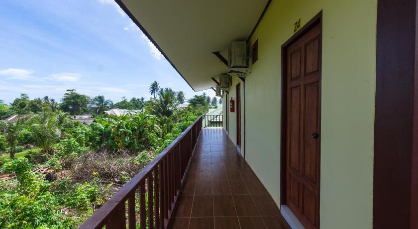 Sleep In Lanta Resort - image 28