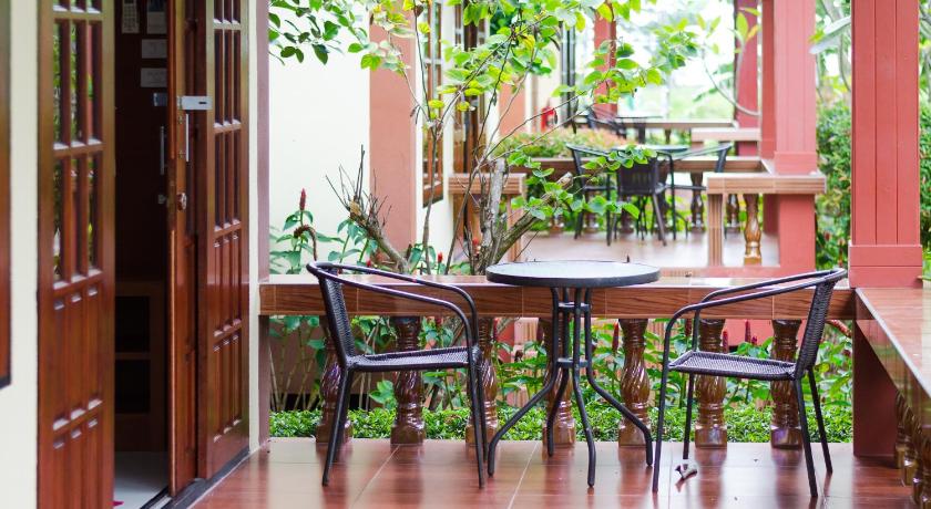 Sleep In Lanta Resort - image 6