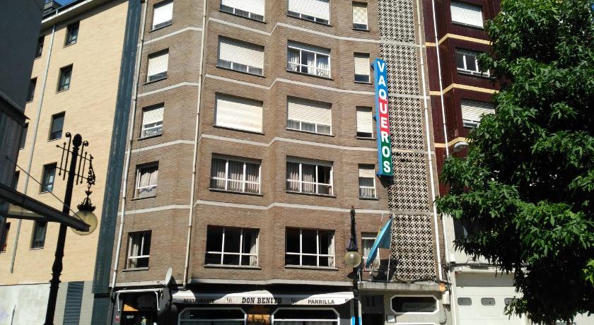 Hotel Vaqueros photo