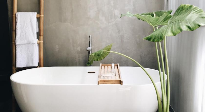 バリ Lloyd's Inn Bali 4つ星 ホテル スイート