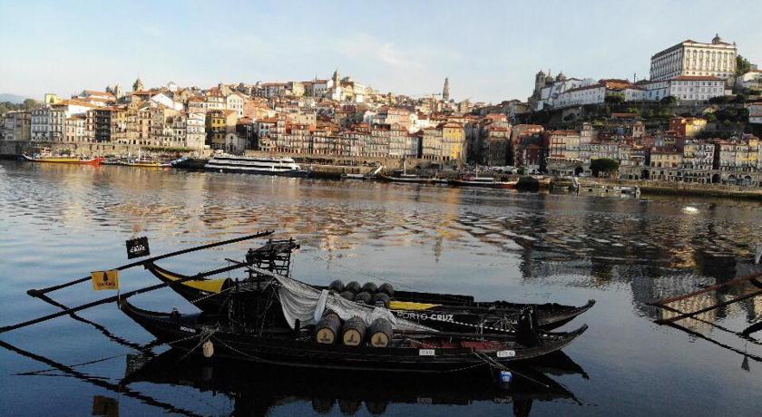 Vila Nova de Gaia Groove-Wood Loft 4-Star Single Room pool