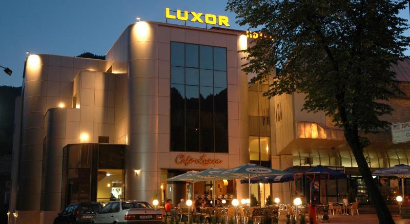 Luxor Hotel — Hotel in Smolyan