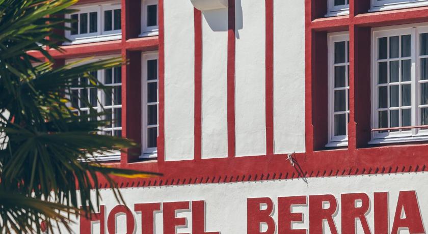 Hotel Berria