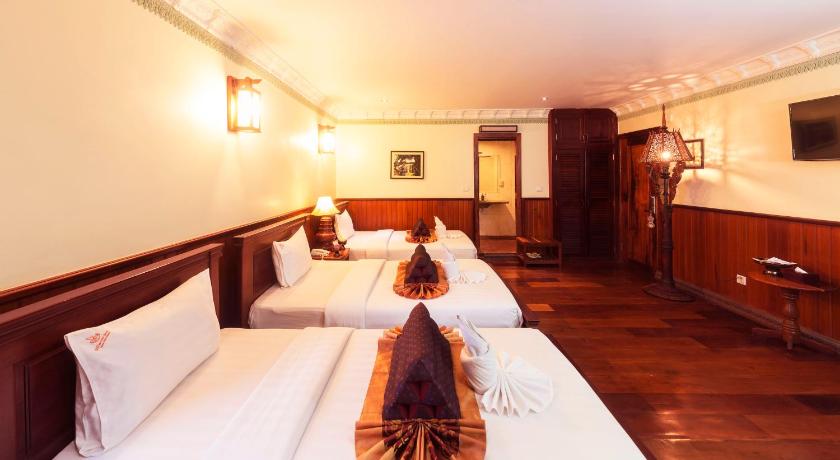 Image of Superior Triple Room 4