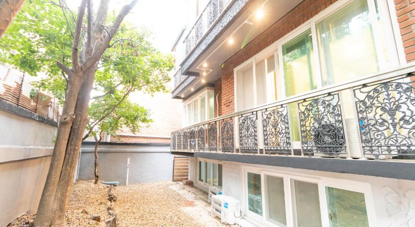 Dawoo House photo