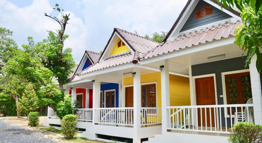 Image of Double Room with Balcony (3 Adults) 4