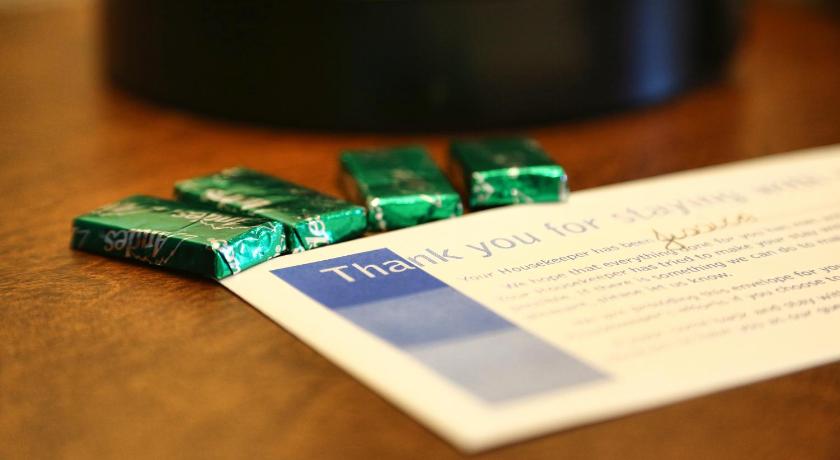 Broken Bow (NE) Arrow Hotel Accommodation lobby