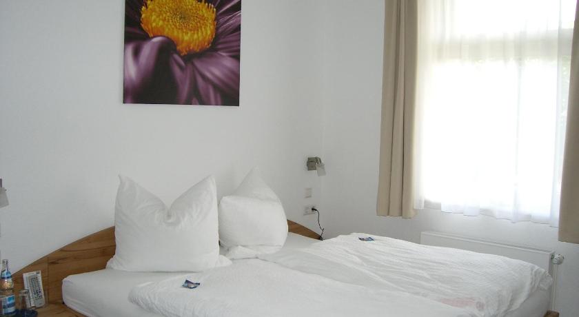 Hotel Sunnegassle photo
