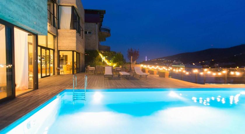 Best Price On Sunny House With Swimming Pool In Tbilisi Reviews Sunny House With Swimming Pool