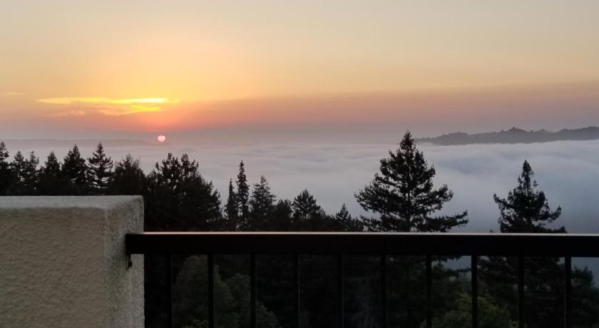 Cliff House in Vineyards — Hotel in Pacific Grove (CA)