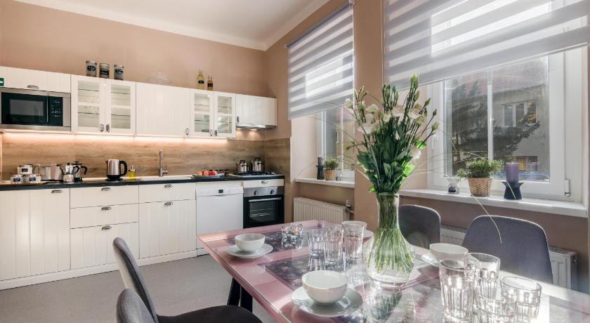APT with sunny garden Prague by Michal&amp;Friends — Hotel in Prague