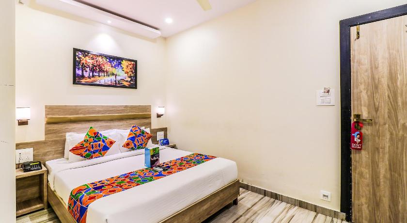 FabHotel Aksa International Andheri East