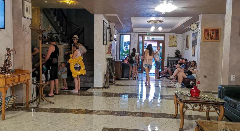 Empera Hotel photo