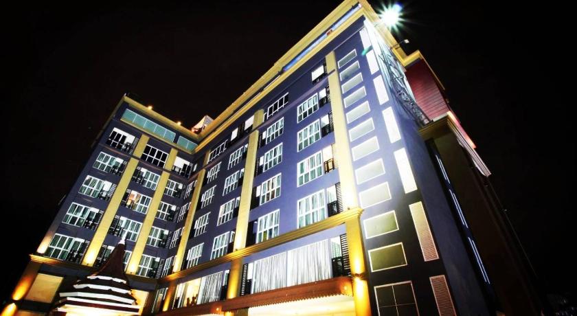 バンコク Sky Dome Resotel 4つ星 ホテル 施設