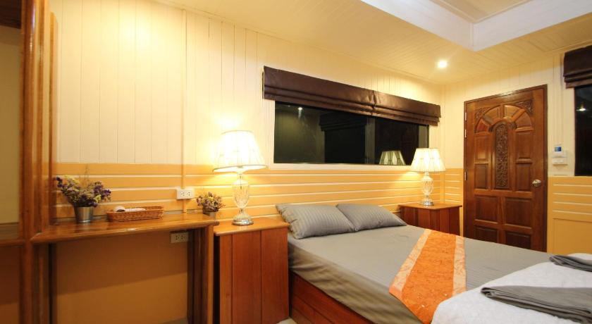 Image of Superior Room 3