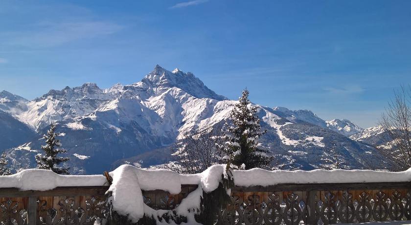 Domaine de La Croix de Javernaz — Hotel in Villars-sur-ollon