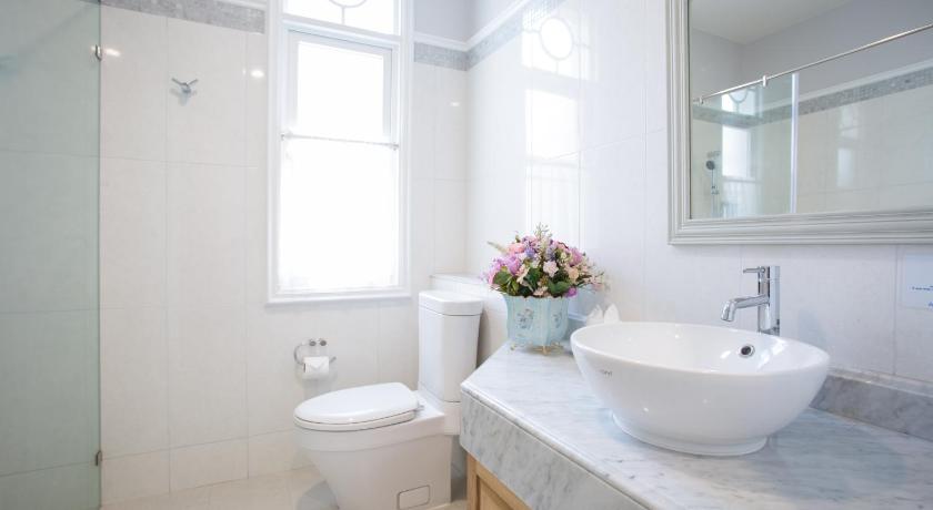 Image of Family Suite (2 bedrooms) 2