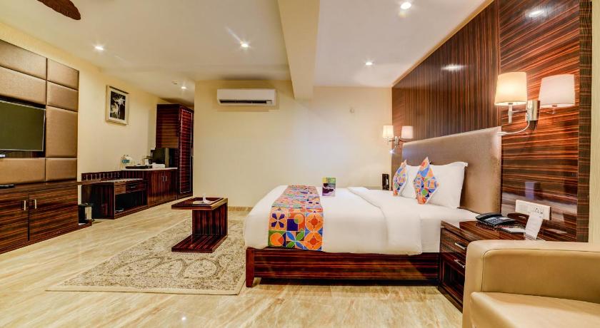 FabHotel Prime Sarala Crown