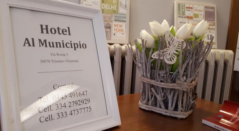 Albergo Al Municipio — Hotel in Trissino