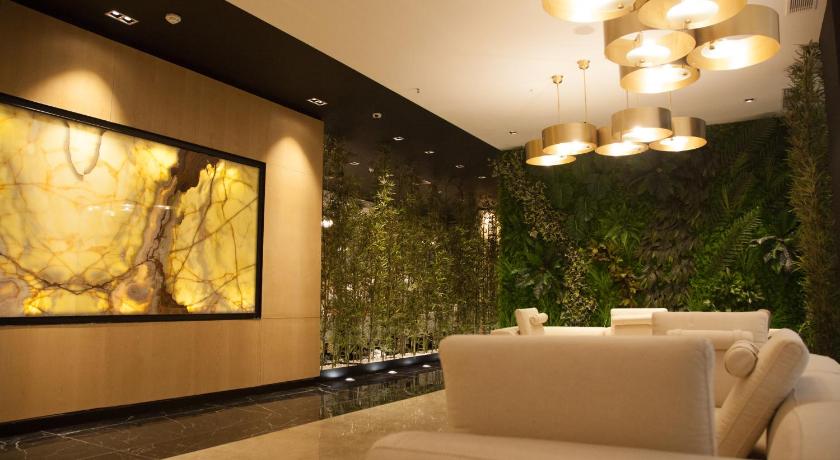 Royal G Hotel and Spa photo