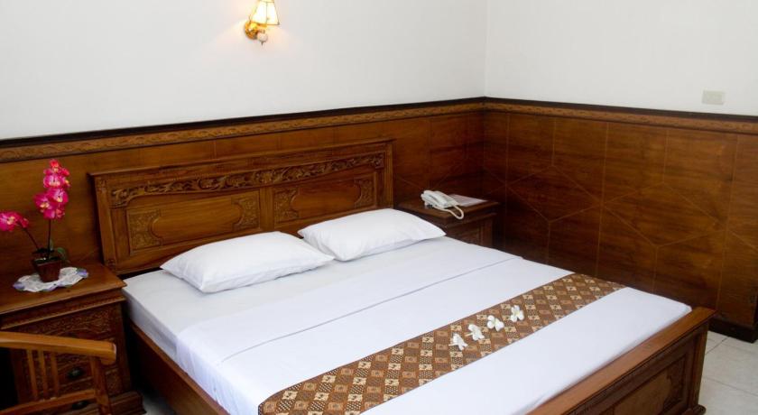 Hotel Wiwi Perkasa 2 photo