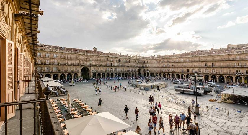 Salamanca Luxury Plaza — Hotel in Salamanca