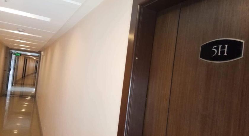 5H Tower C Manhattan Heights Cubao QC photo