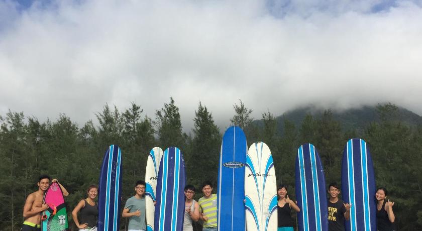 Donghe surf shop & Hostel photo