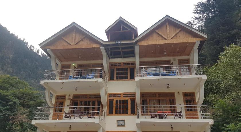 Heaven Rose Hotel Khanian — Hotel in Abbottabad