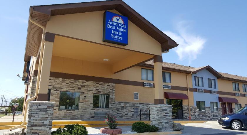 Americas Best Value Inn & Suites Harrisonville