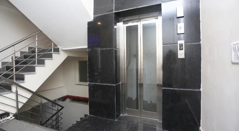 Hotel Raj Palace Mahipalpur Near IGI Airport Delhi photo