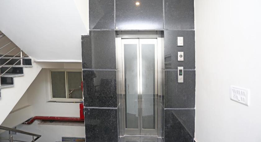 Hotel Raj Palace Mahipalpur Near IGI Airport Delhi photo