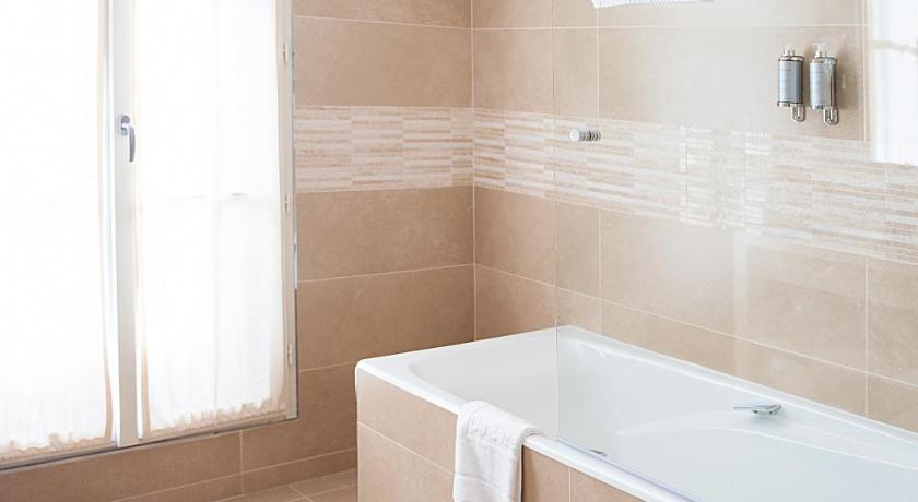Image of Deluxe Double Room 14