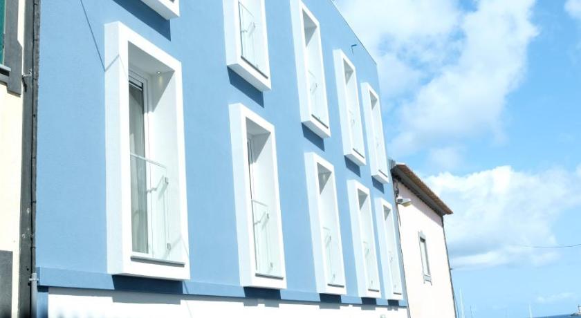 Royal Beach Hostel photo